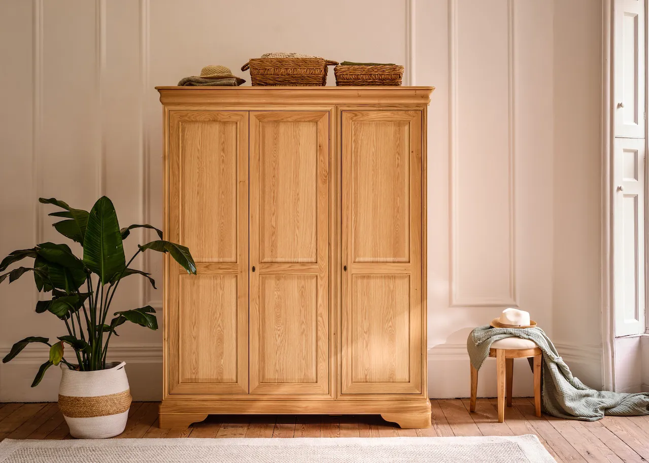 Willis & Gambier Bordeaux 3 Door Wardrobe